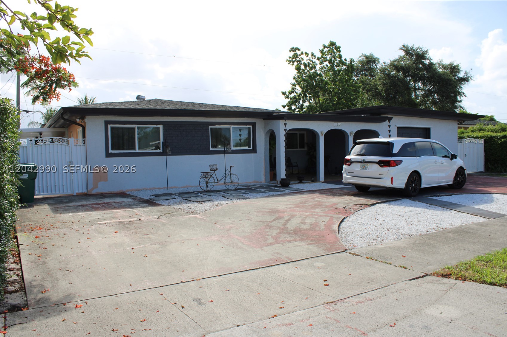11512 NW 58th Ave, Hialeah FL 33012