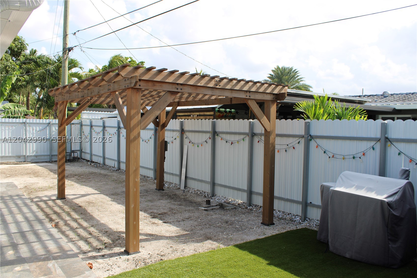 11512 NW 58th Ave, Hialeah FL 33012