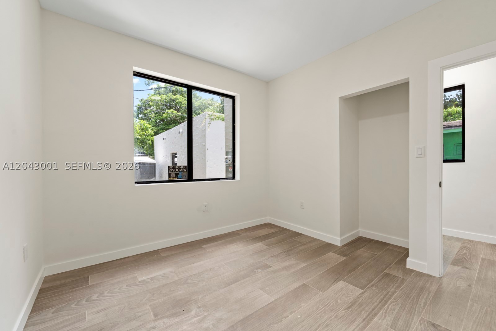 1020 NW 49th St, Miami FL 33127