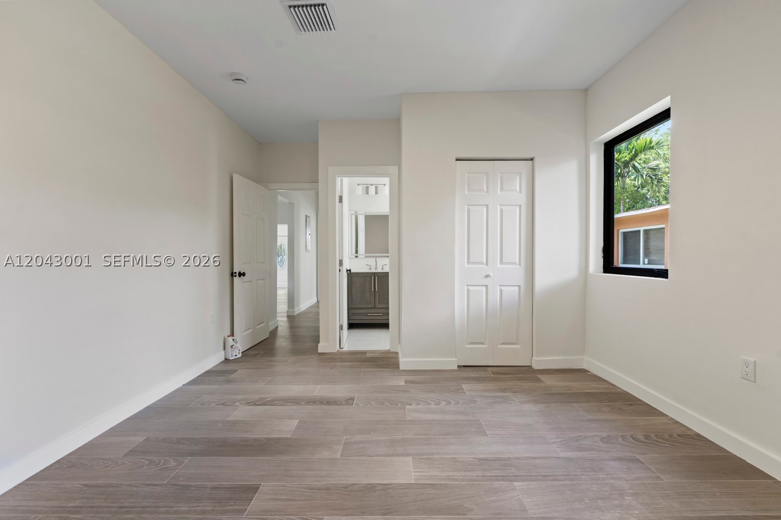 1020 NW 49th St, Miami FL 33127