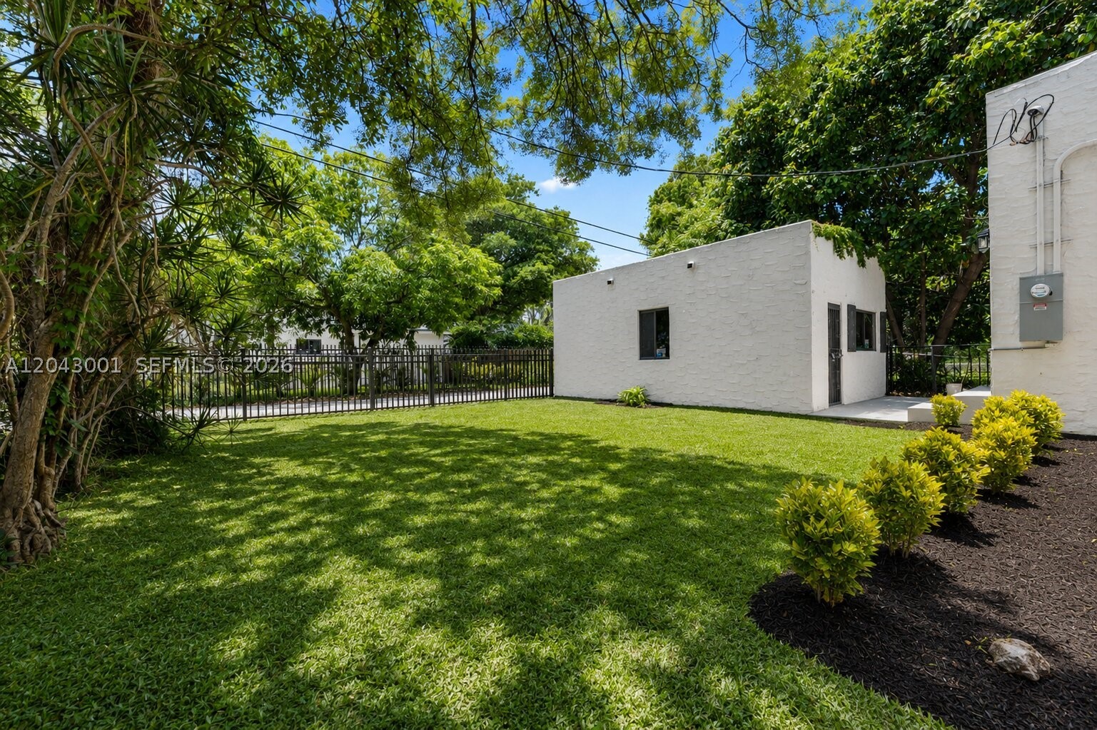 1020 NW 49th St, Miami FL 33127