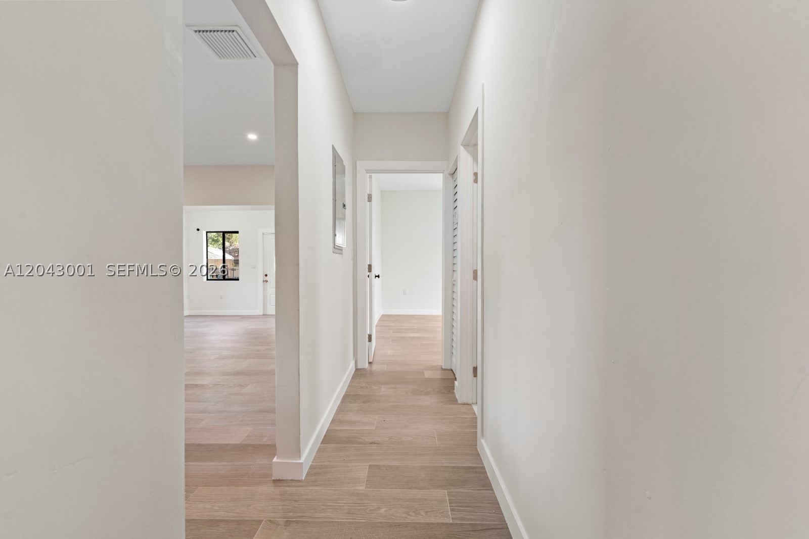 1020 NW 49th St, Miami FL 33127