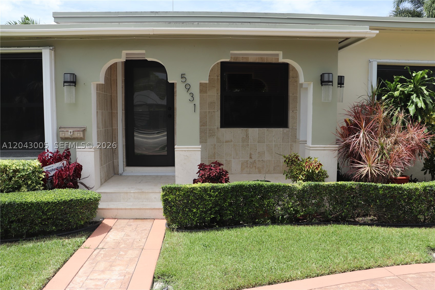 5931 SW 46th St, Miami FL 33155