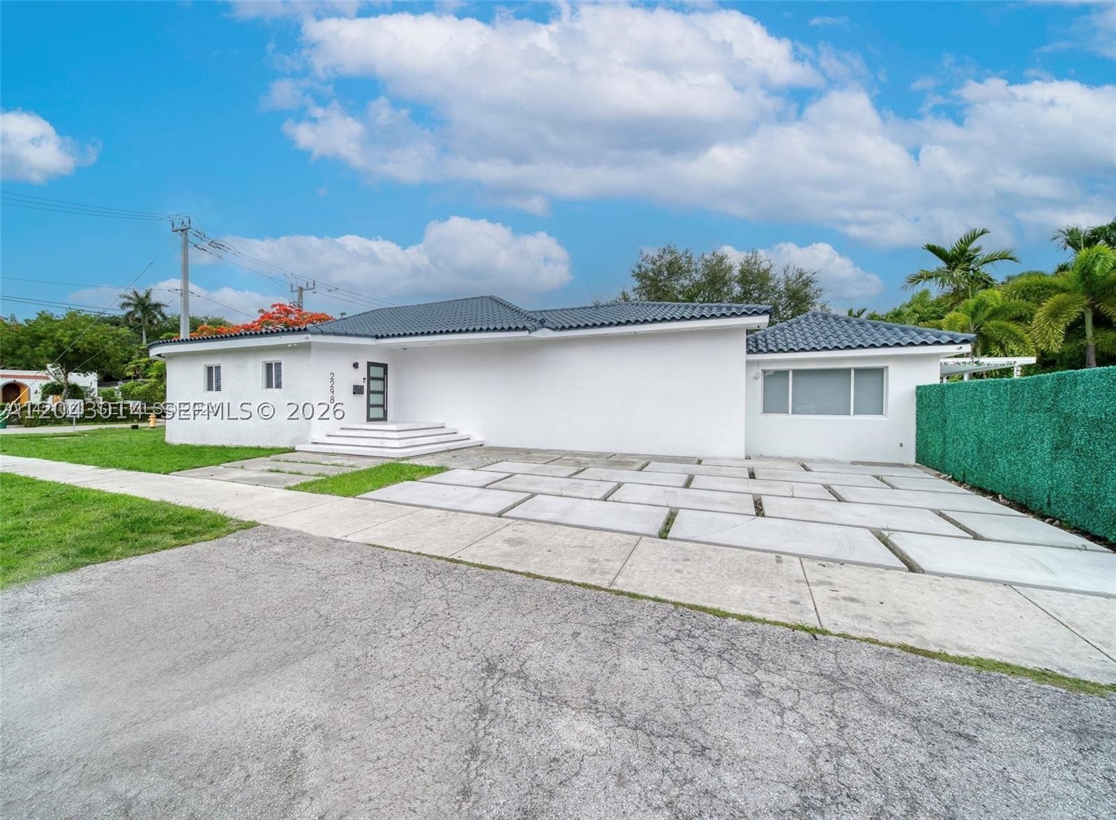 2298 SW 16th Ave, Miami FL 33145