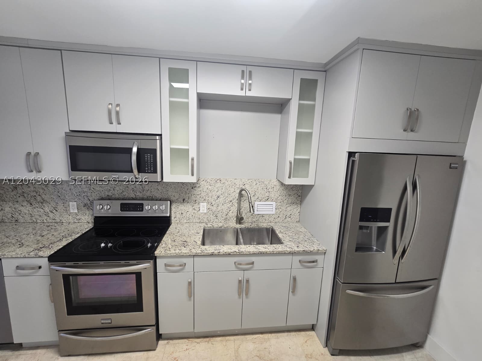 Bal Harbour FL 33154 - A12043029