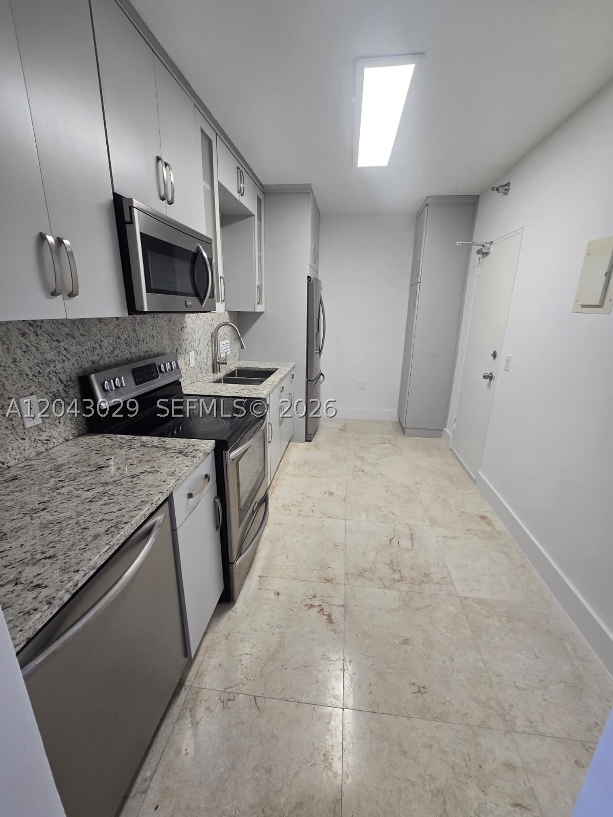 Bal Harbour FL 33154 - A12043029