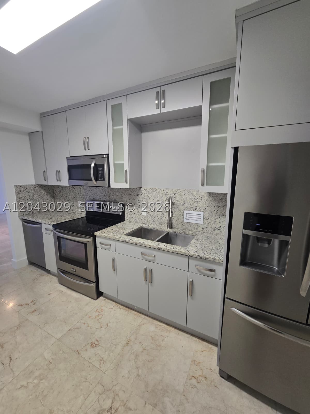 Bal Harbour FL 33154 - A12043029