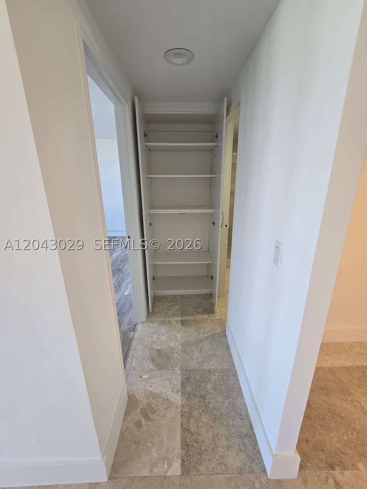 Bal Harbour FL 33154 - A12043029