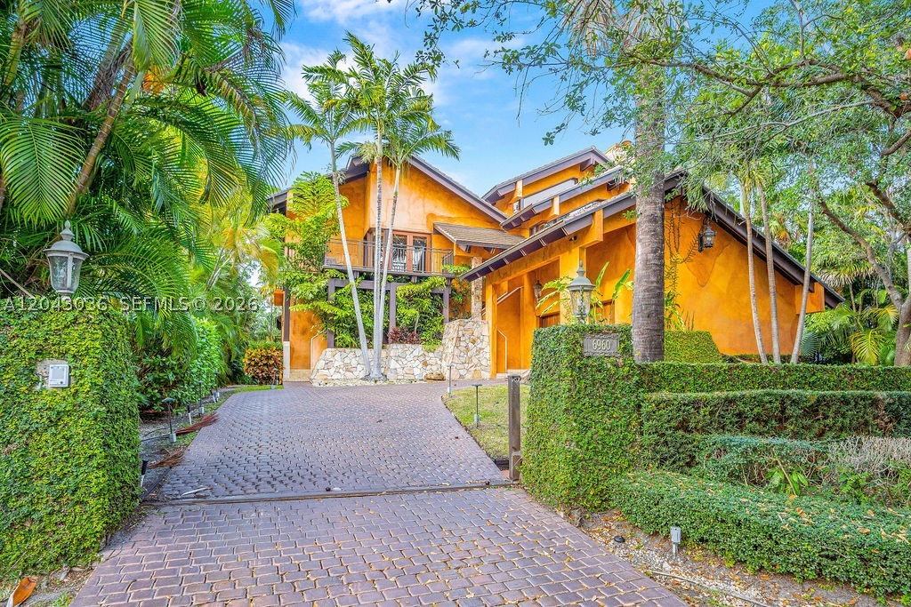 6960 Mira Flores Ave #6960, Coral Gables FL 33143