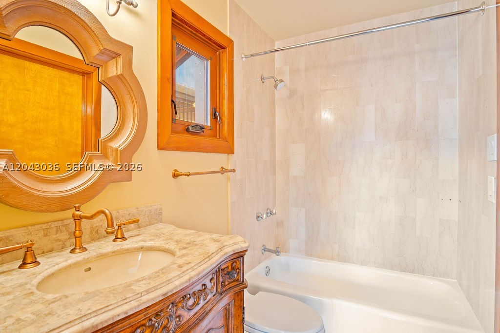 6960 Mira Flores Ave #6960, Coral Gables FL 33143