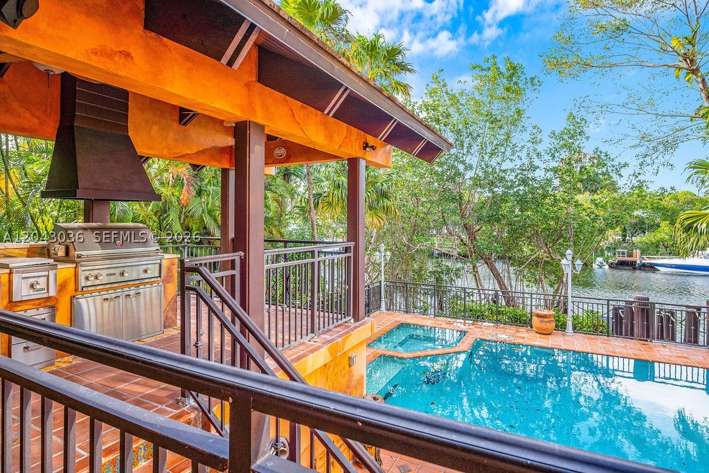 6960 Mira Flores Ave #6960, Coral Gables FL 33143