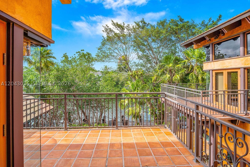 6960 Mira Flores Ave #6960, Coral Gables FL 33143