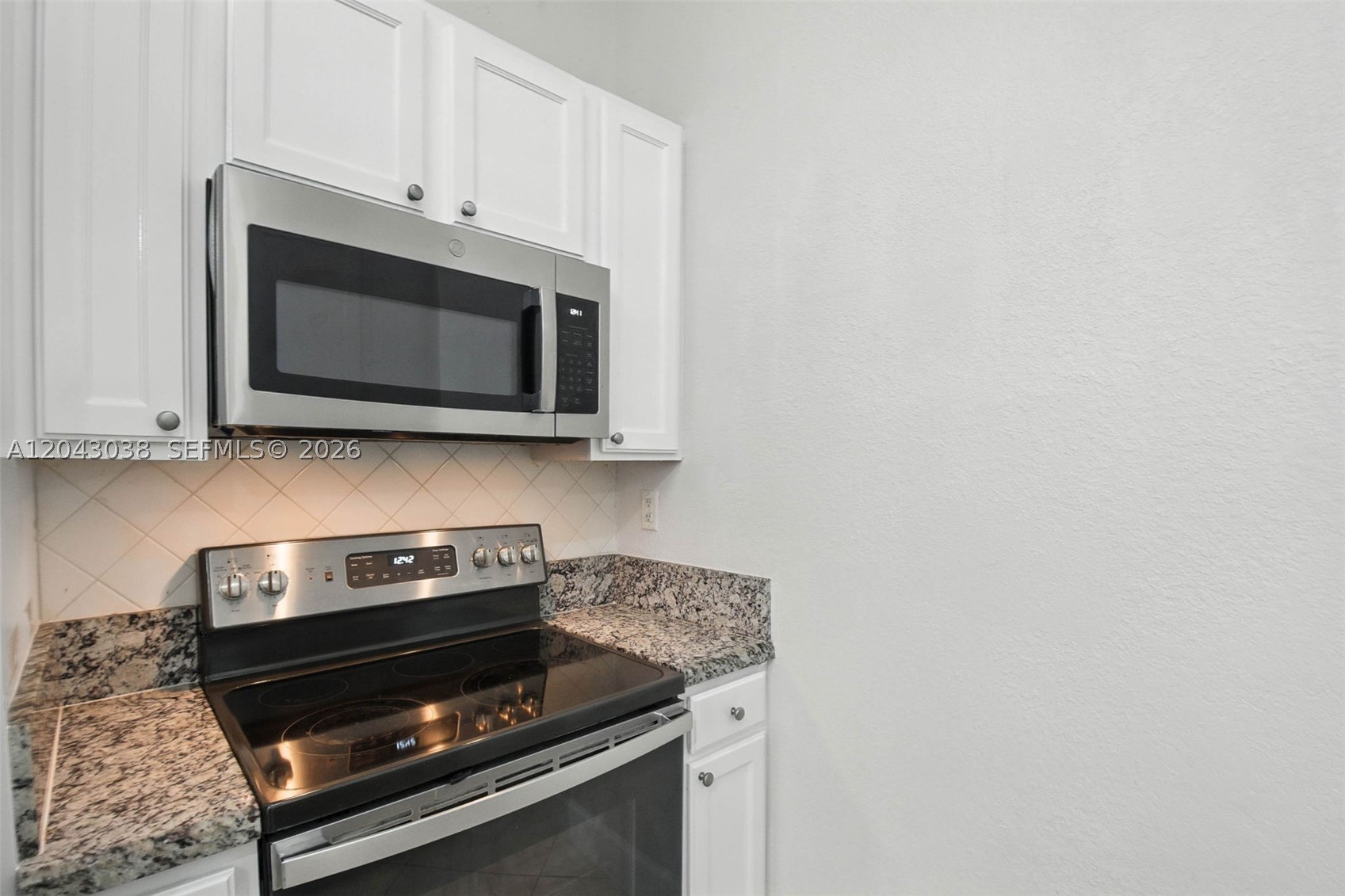 6001 SW 70th St #108, South Miami FL 33143