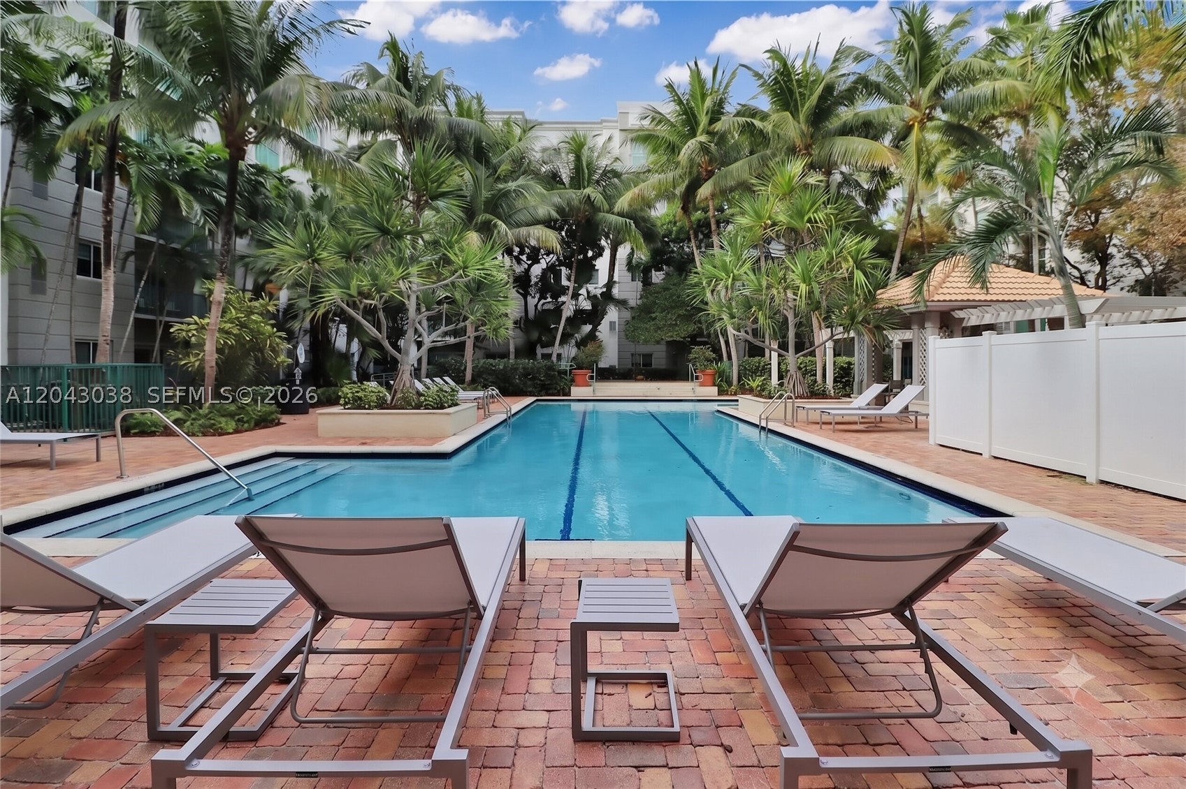 6001 SW 70th St #108, South Miami FL 33143