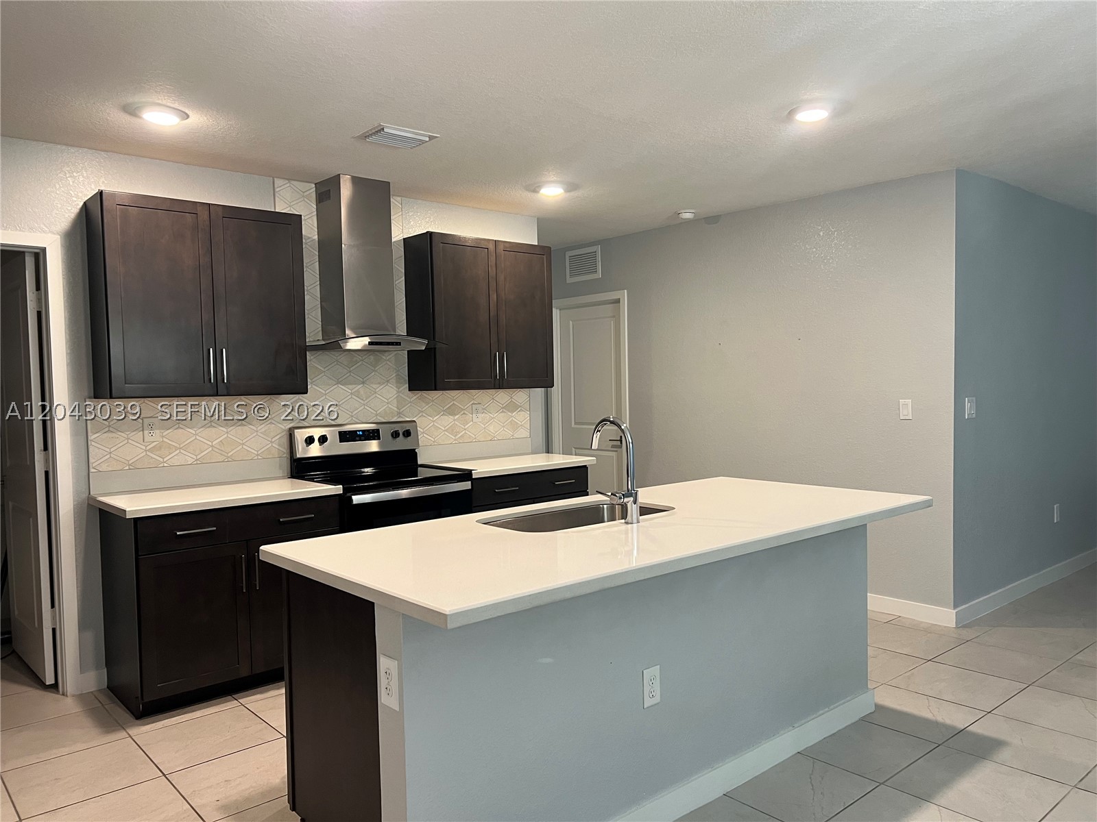 421 NE 6th Ct, Florida City FL 33034