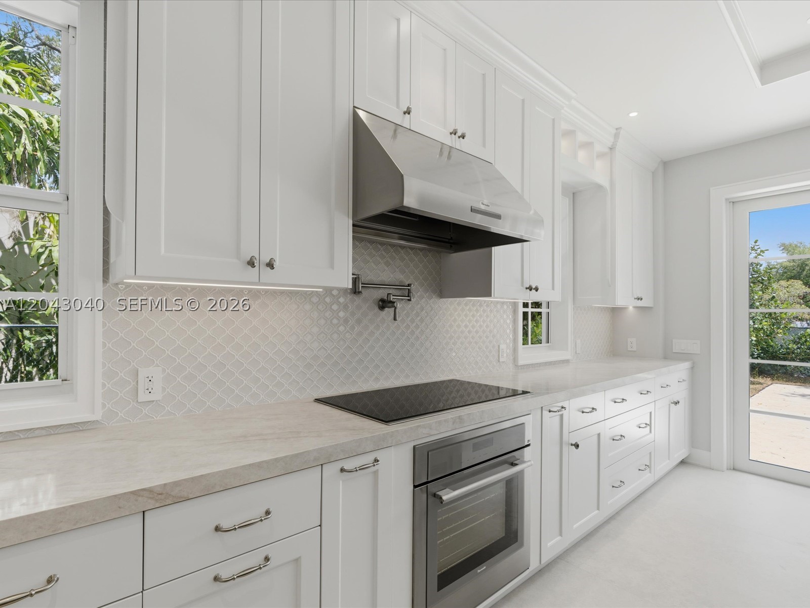 6333 SW 69th St, South Miami FL 33143