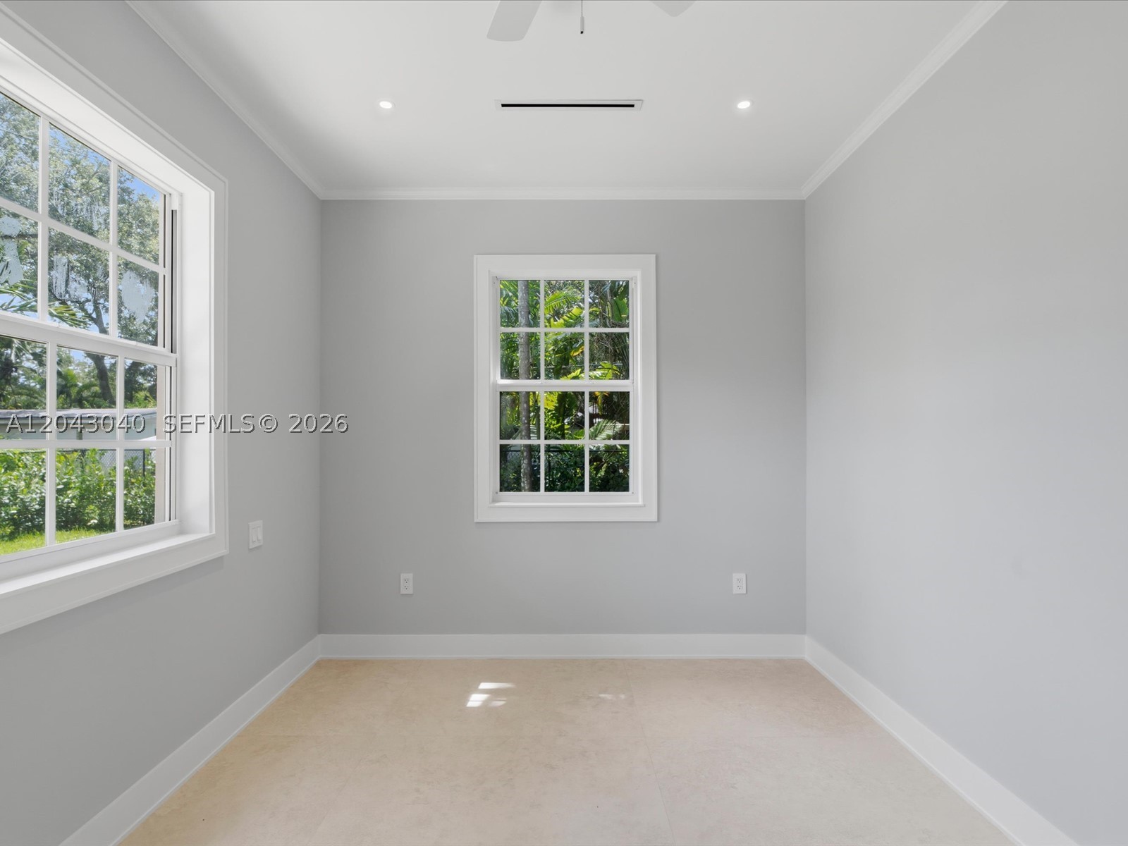 6333 SW 69th St, South Miami FL 33143