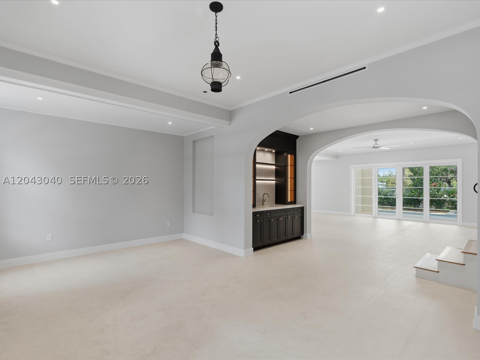 6333 SW 69th St, South Miami FL 33143