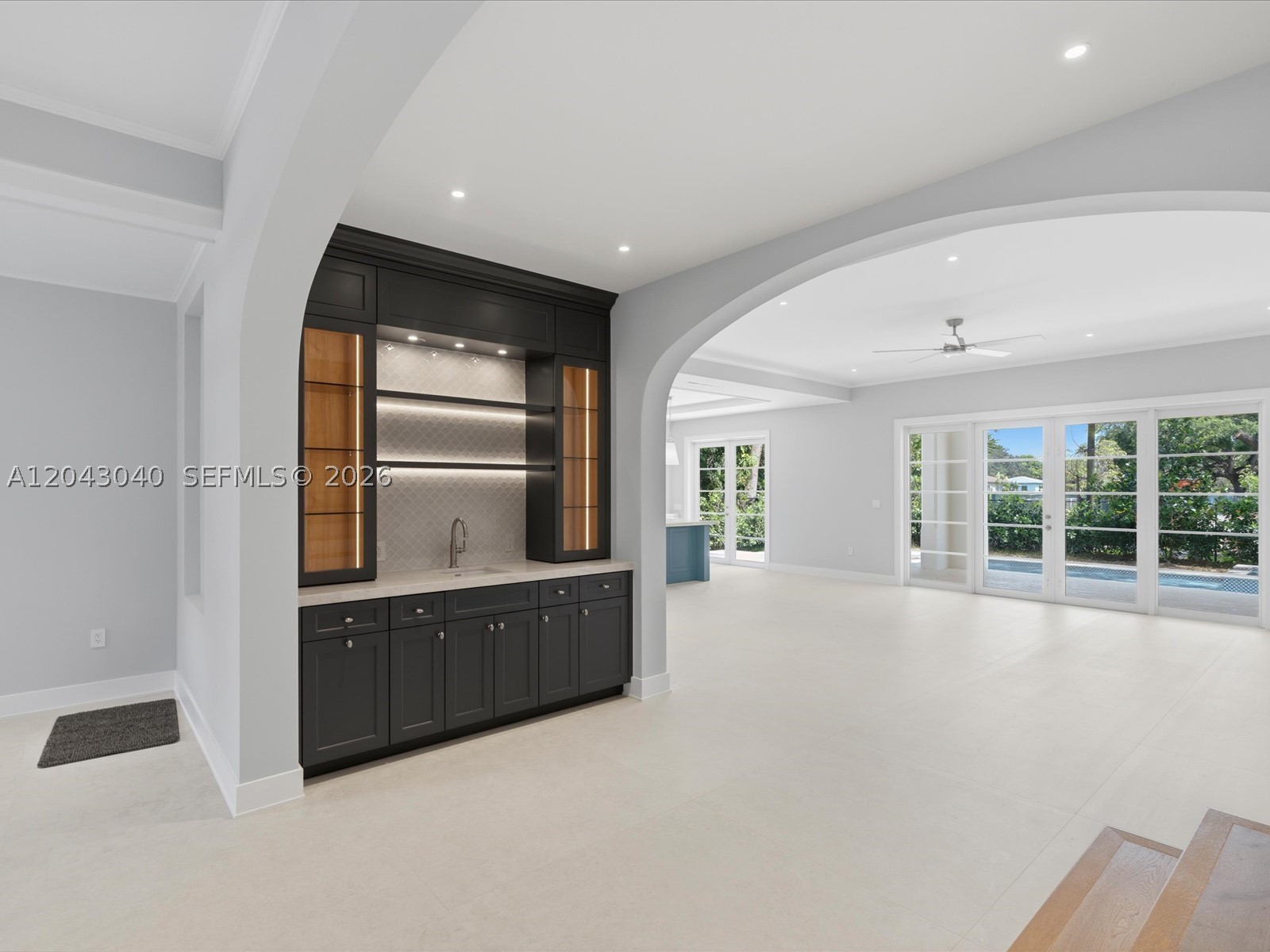 6333 SW 69th St, South Miami FL 33143