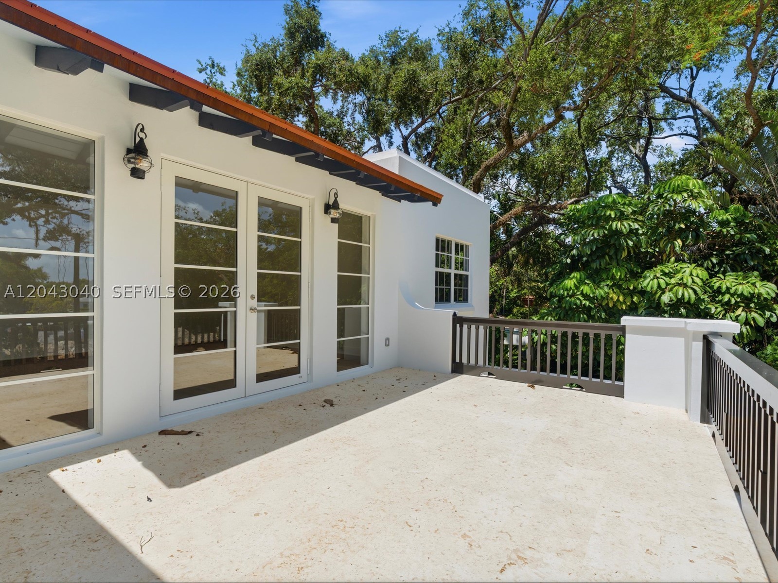 6333 SW 69th St, South Miami FL 33143