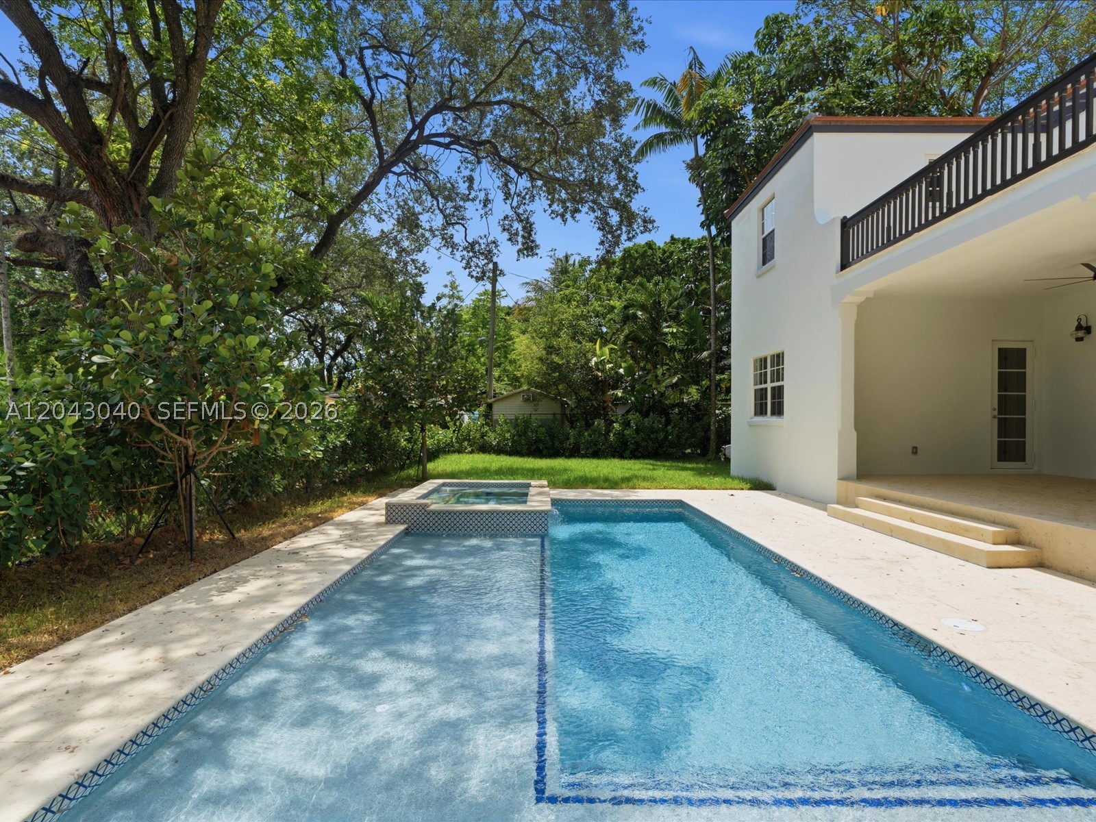 6333 SW 69th St, South Miami FL 33143