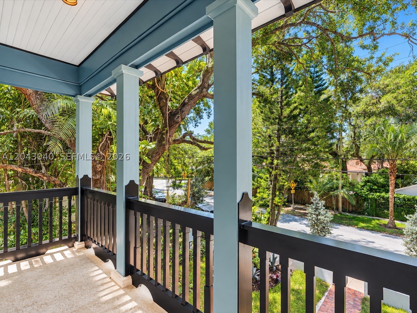 6333 SW 69th St, South Miami FL 33143