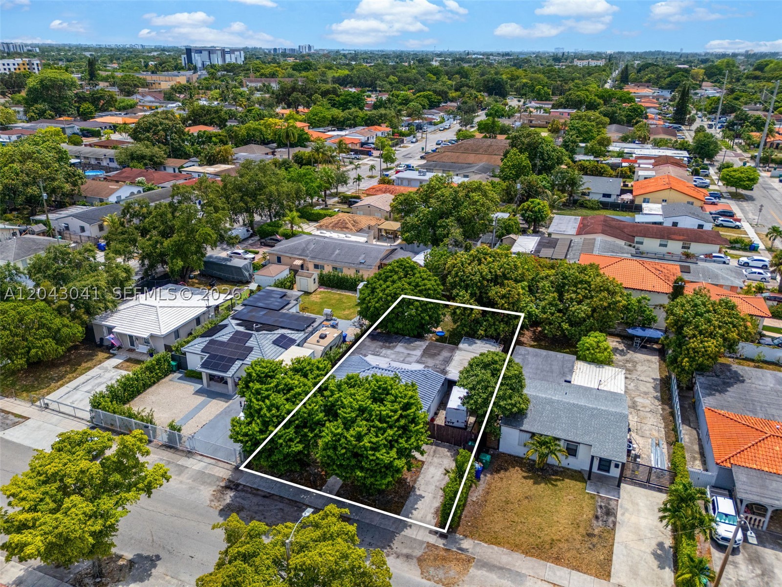 270 NW 51st Ave, Miami FL 33126