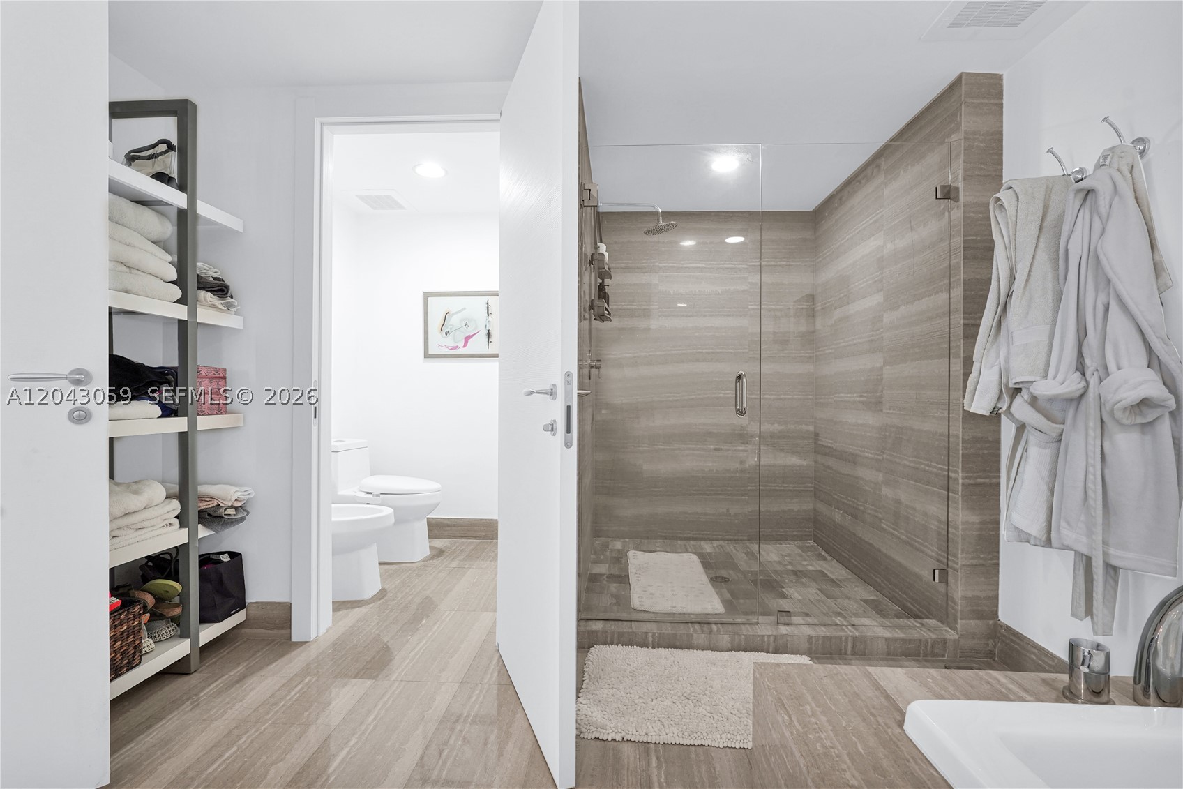 3951 S Ocean Dr #1901, Hollywood FL 33019