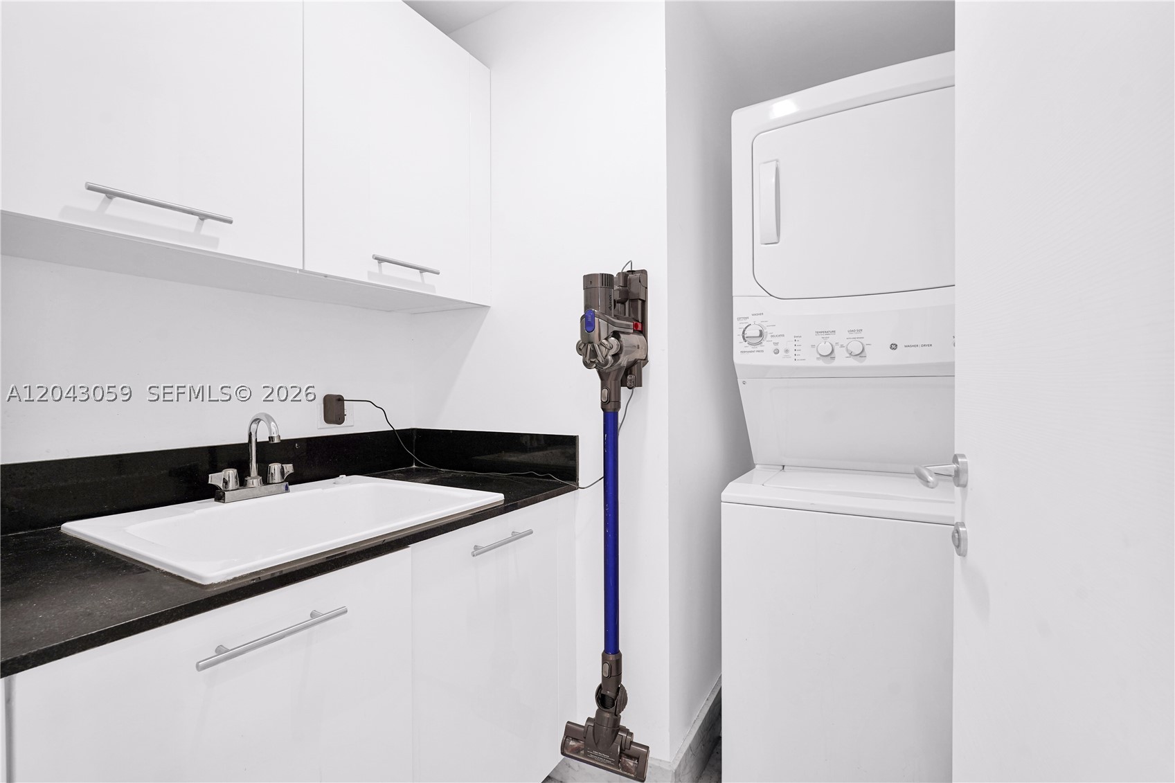 3951 S Ocean Dr #1901, Hollywood FL 33019