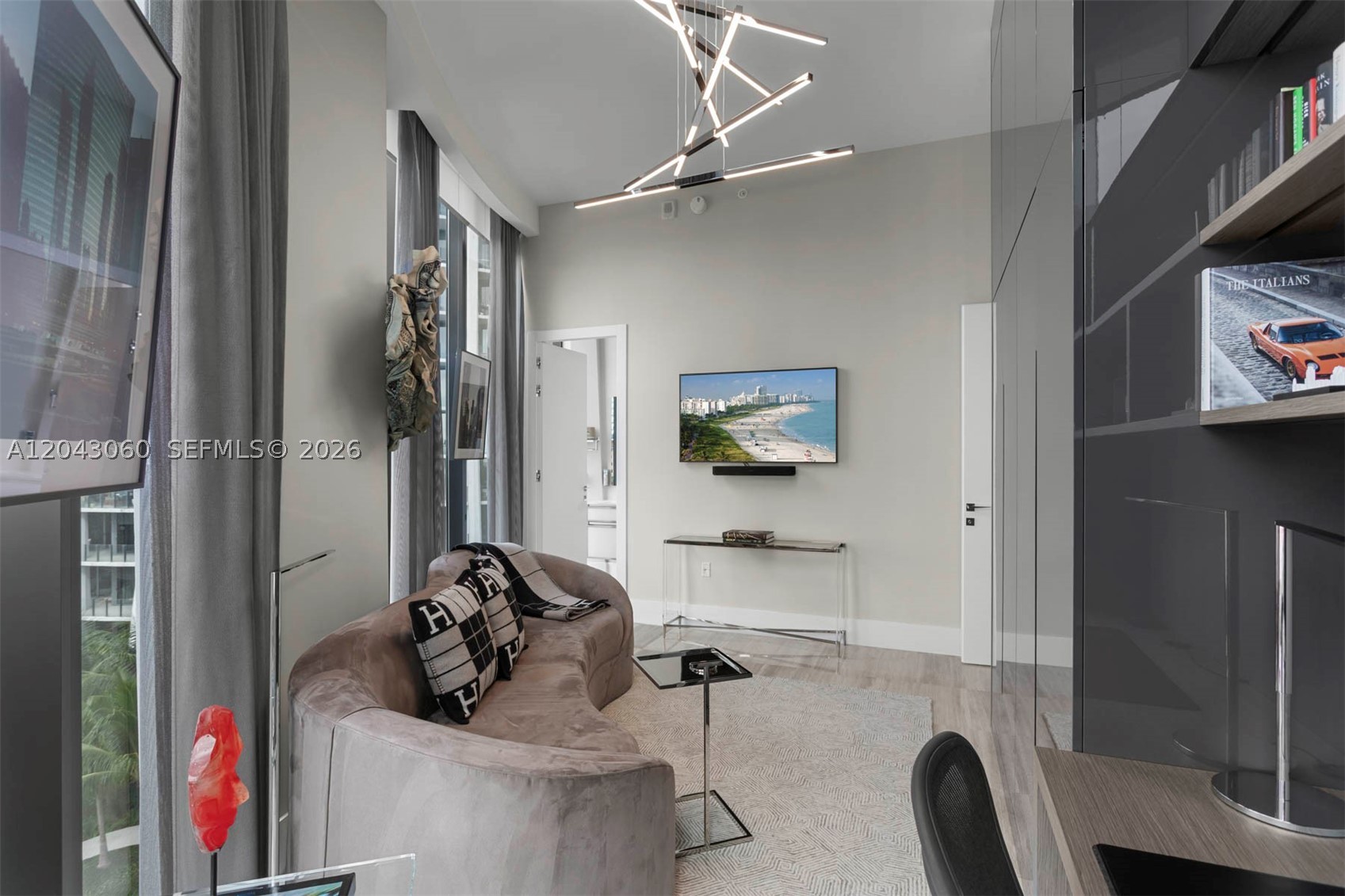 2821 S Bayshore Dr #8A, Miami FL 33133