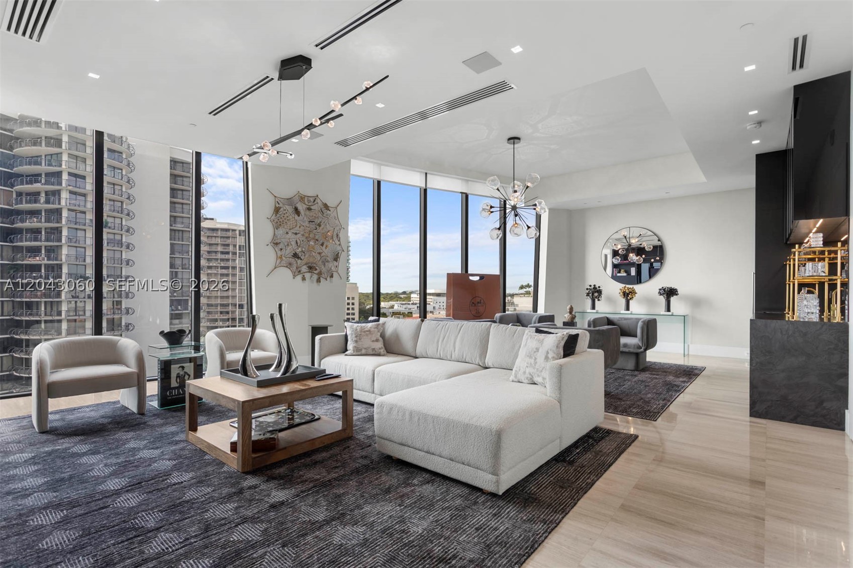 2821 S Bayshore Dr #8A, Miami FL 33133