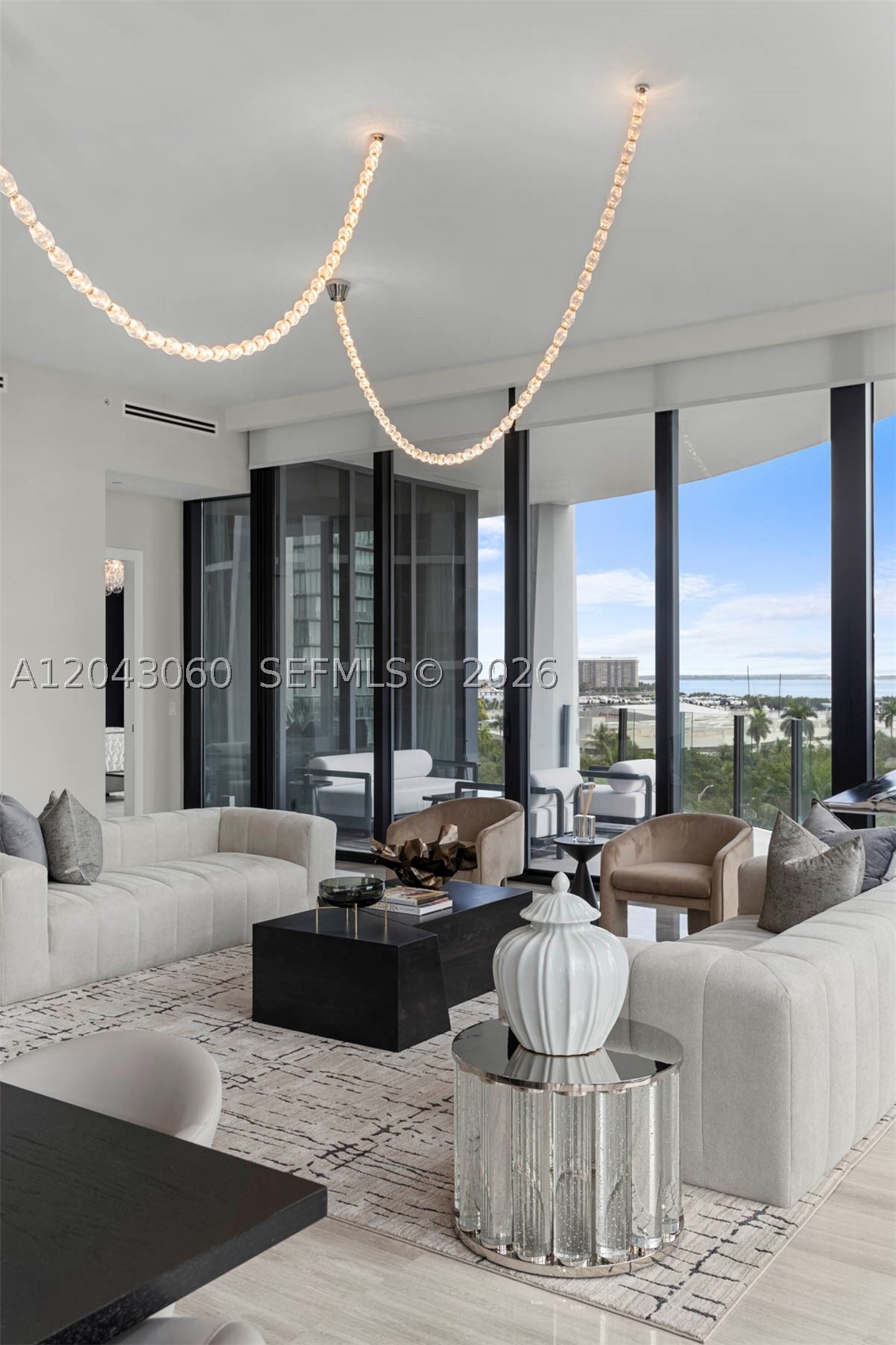 2821 S Bayshore Dr #8A, Miami FL 33133