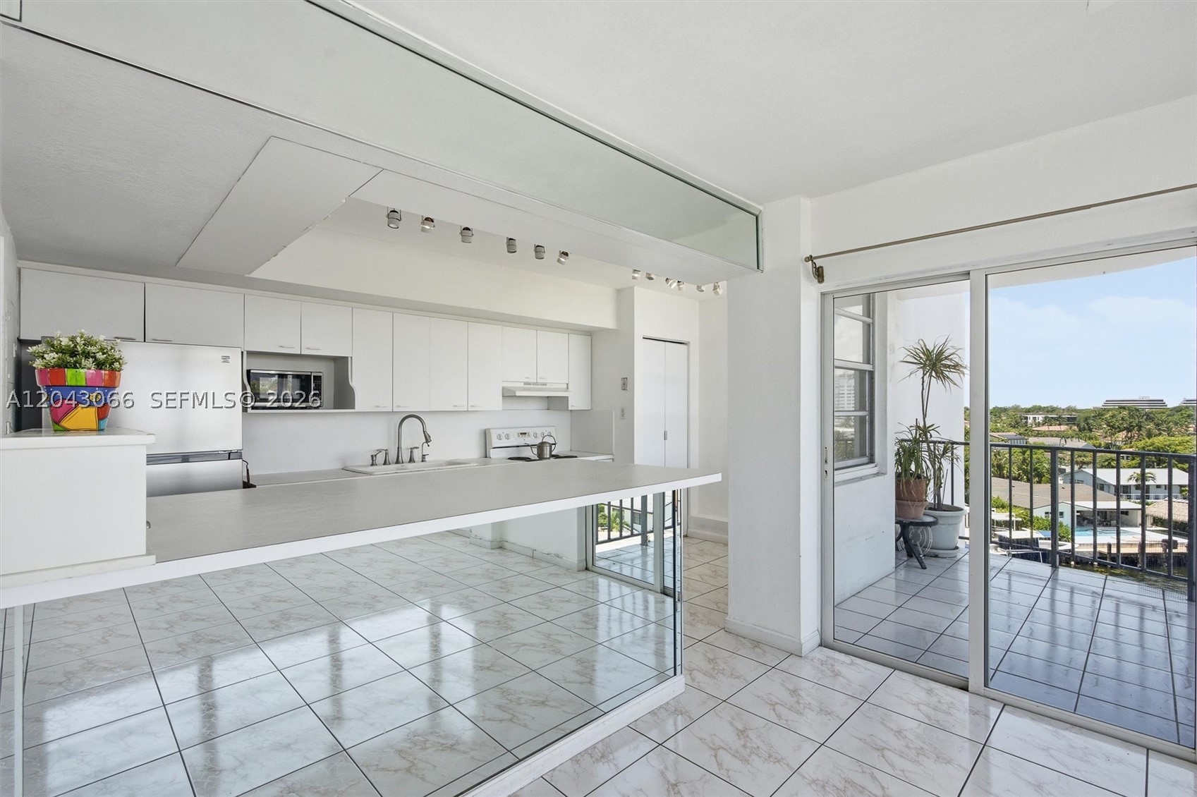 11930 N Bayshore Dr #609, North Miami FL 33181