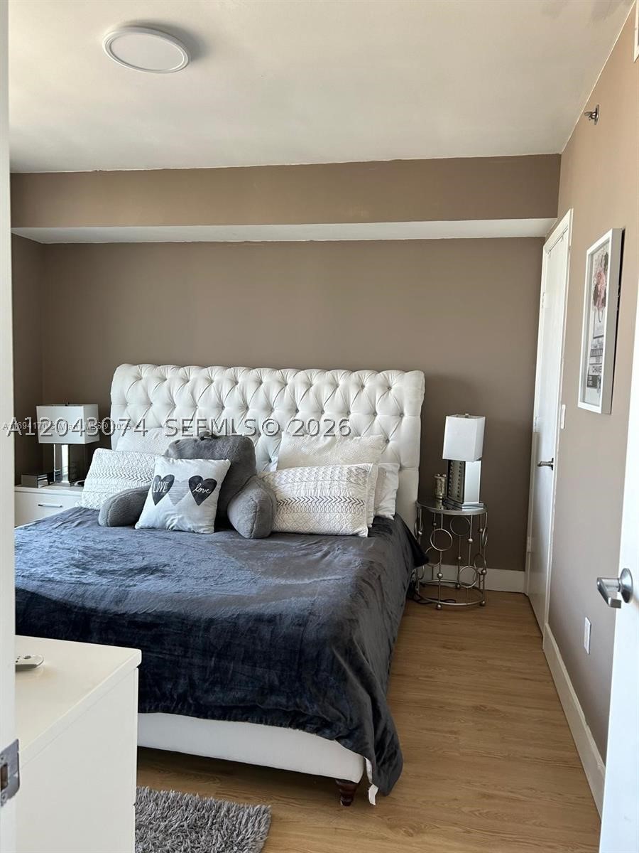 50 Biscayne Blvd #4607, Miami FL 33132