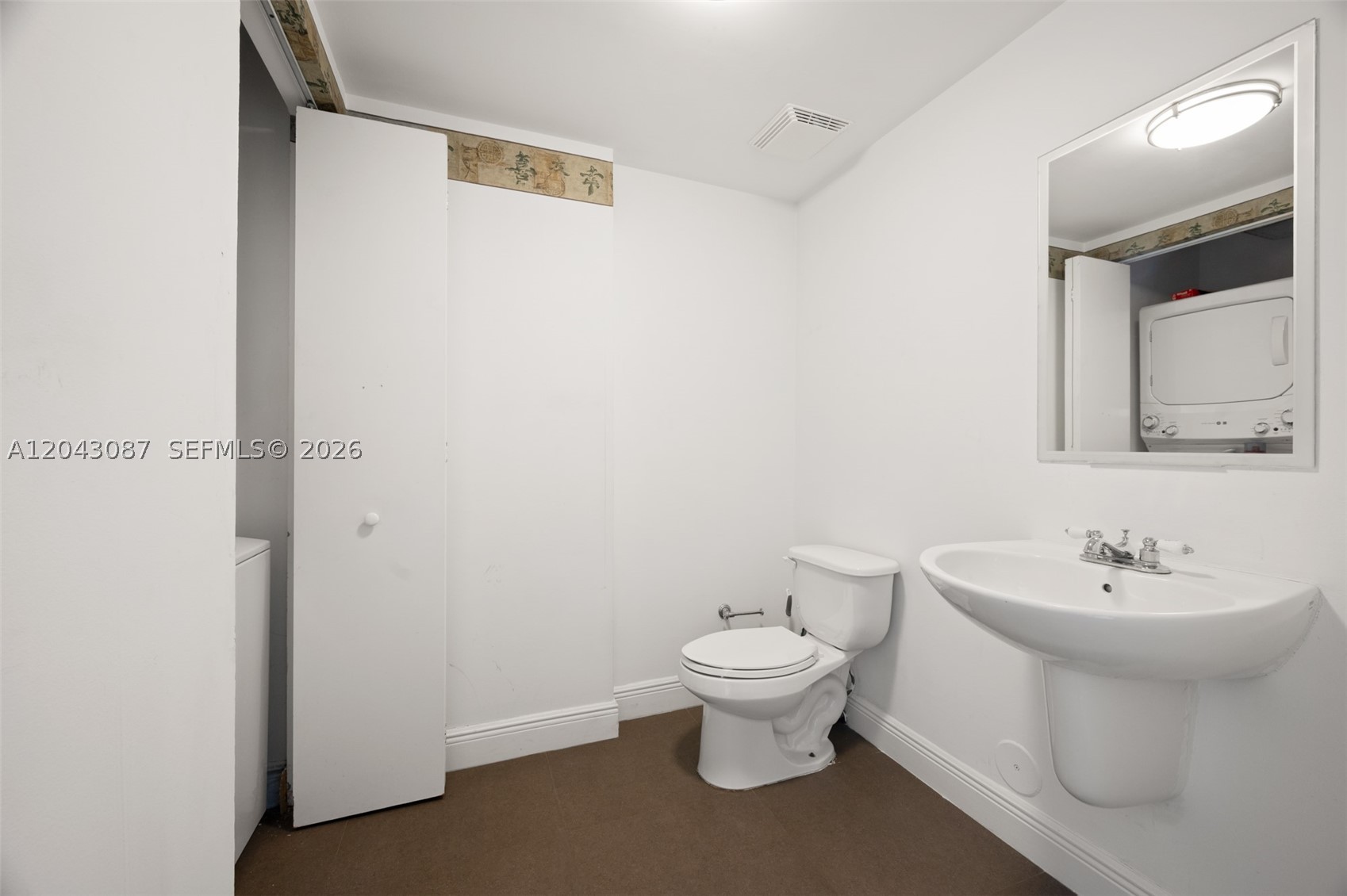 690 SW 1 Ct #2703, Miami FL 33130