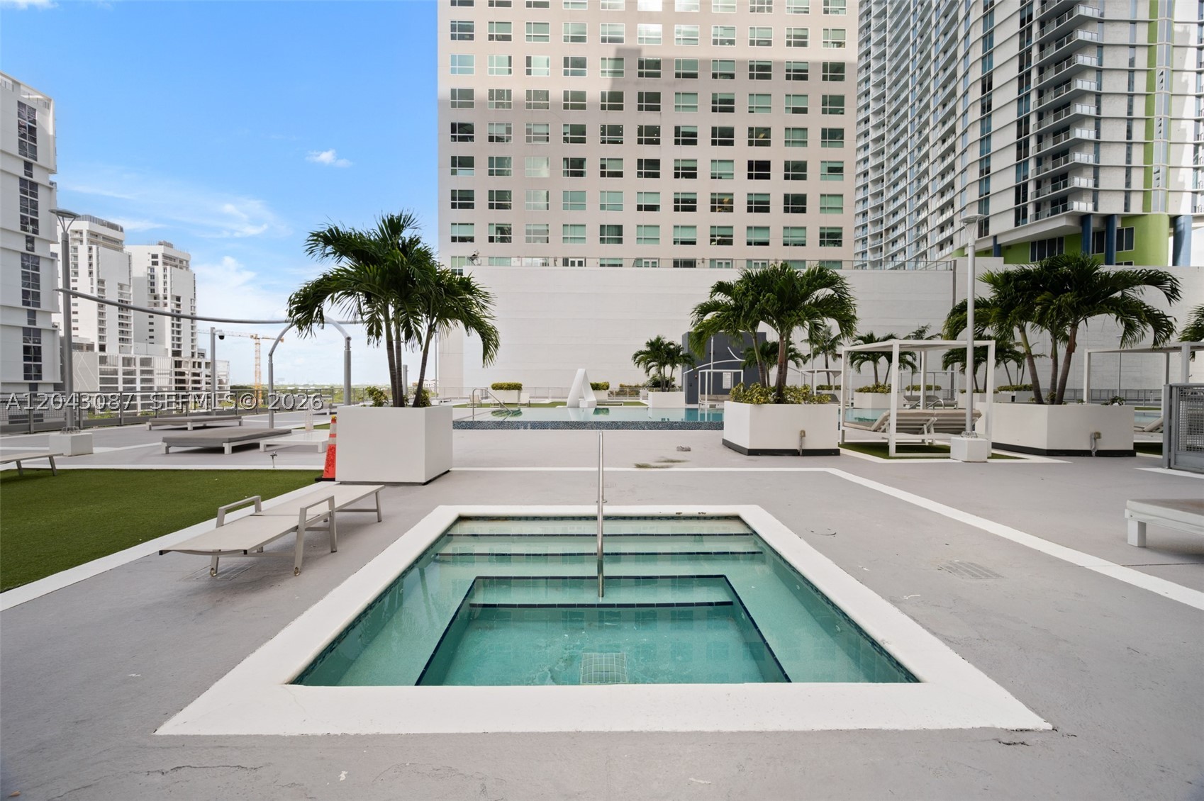 690 SW 1 Ct #2703, Miami FL 33130
