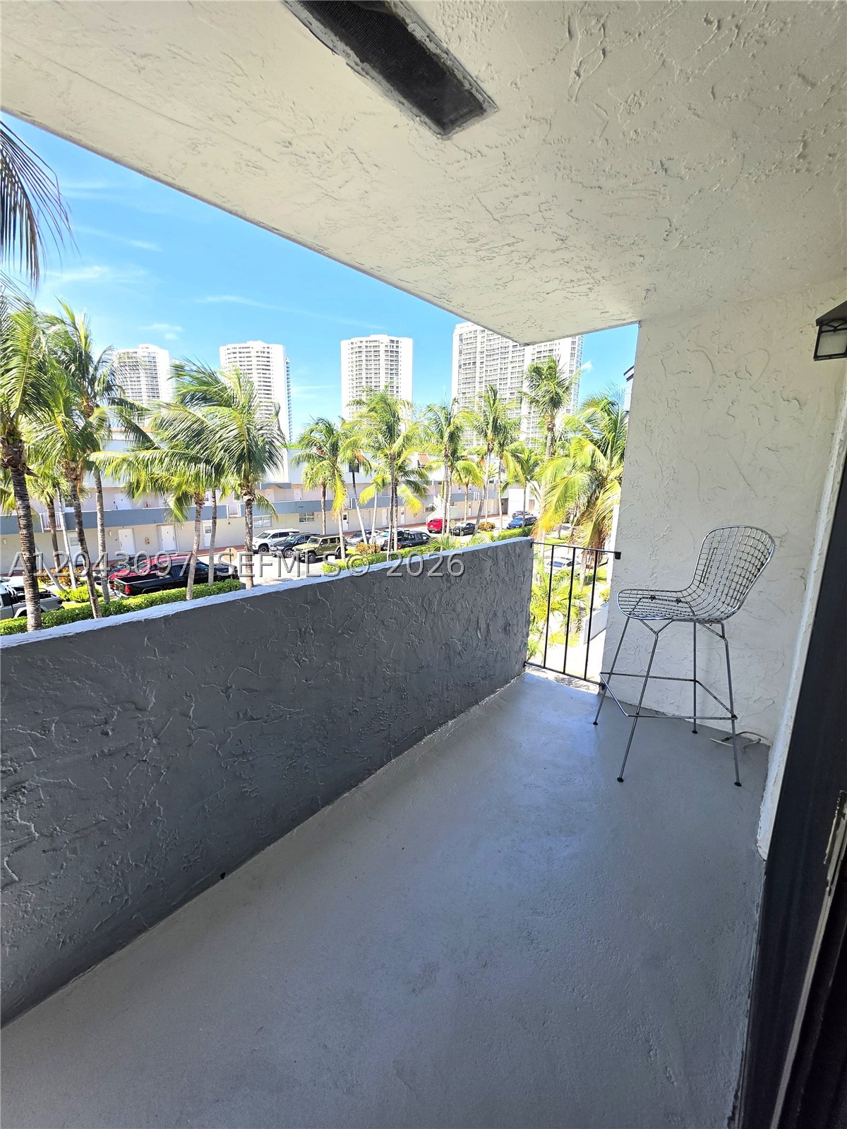 3582 NE 171st St #307, North Miami Beach FL 33160