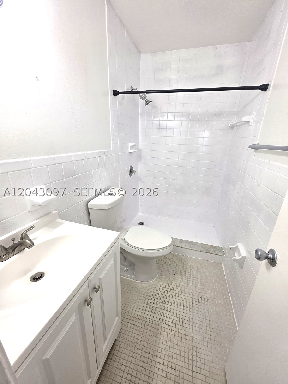 3582 NE 171st St #307, North Miami Beach FL 33160