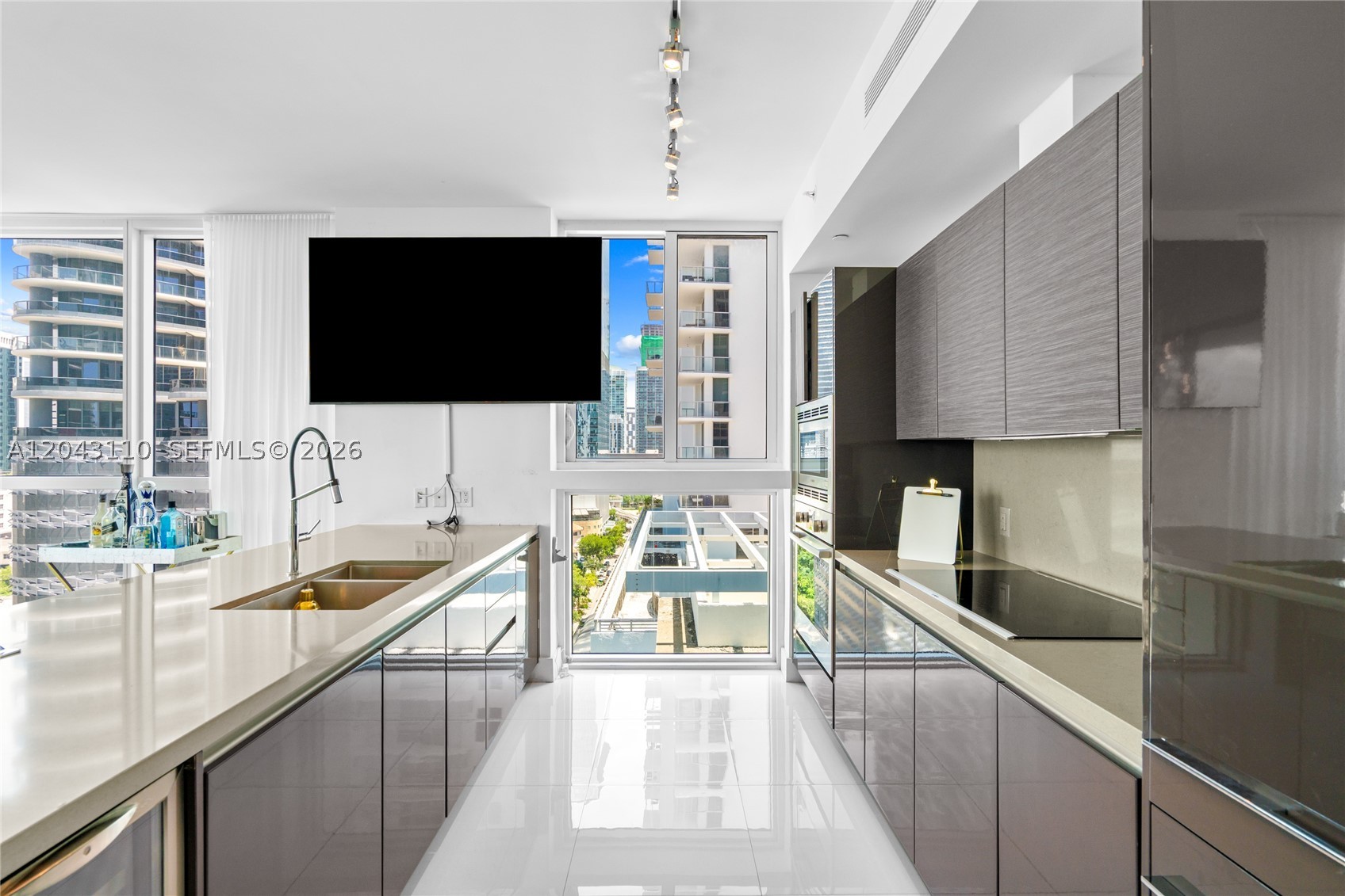 1080 Brickell Ave #1509, Miami FL 33131