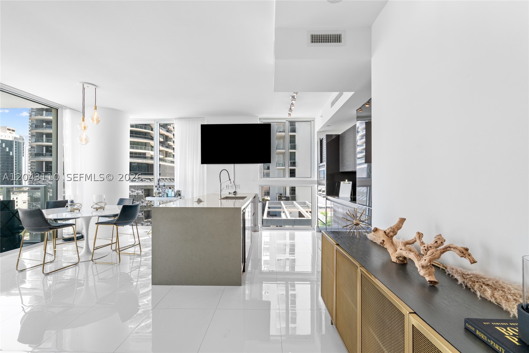 1080 Brickell Ave #1509, Miami FL 33131