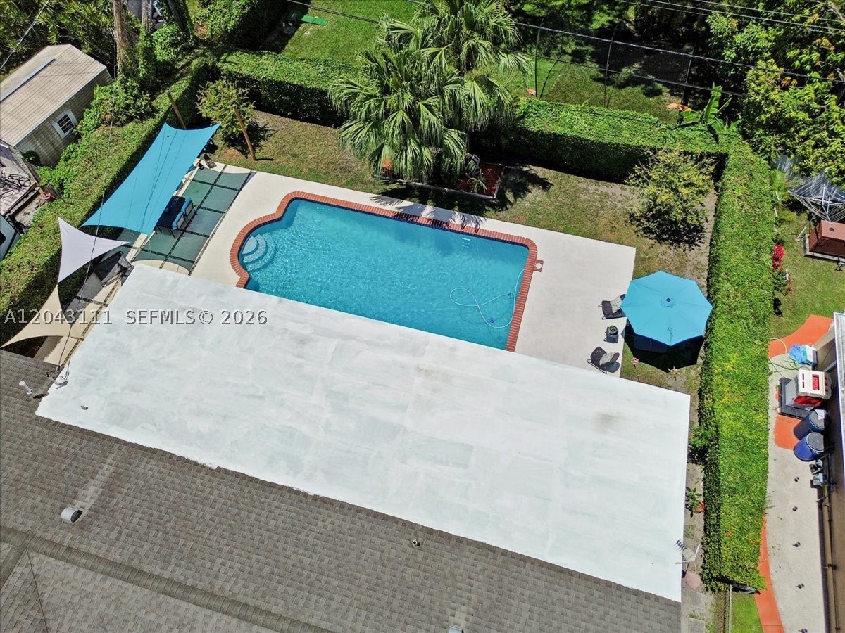 8341 SW 14th St, Miami FL 33144