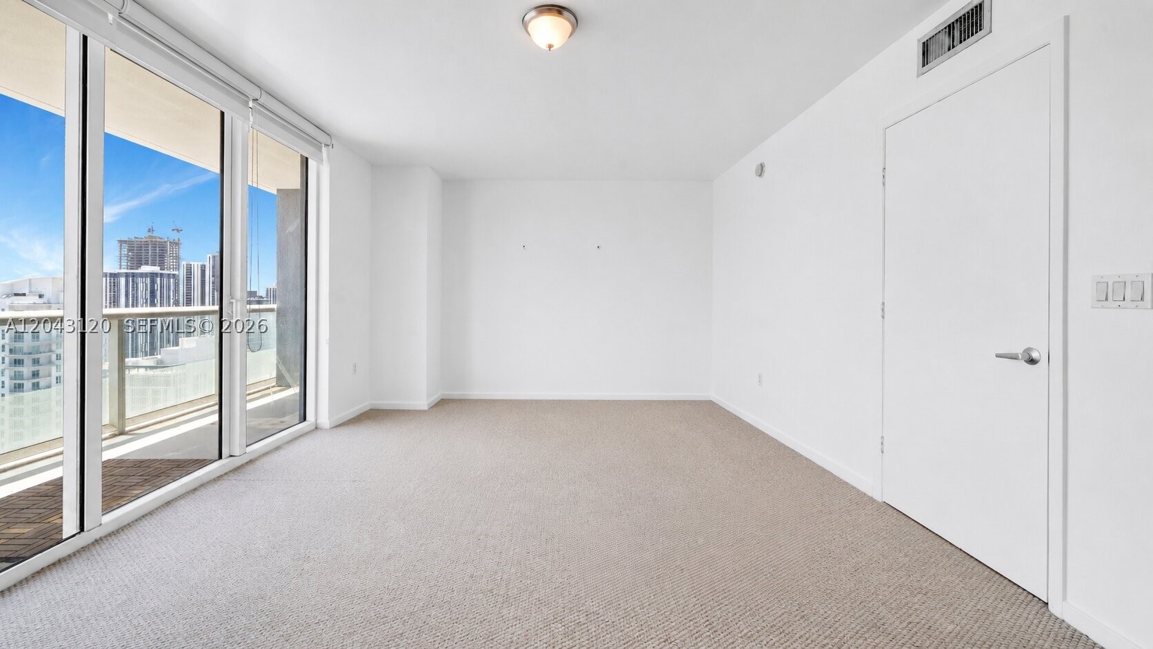 50 Biscayne Blvd #4203, Miami FL 33132