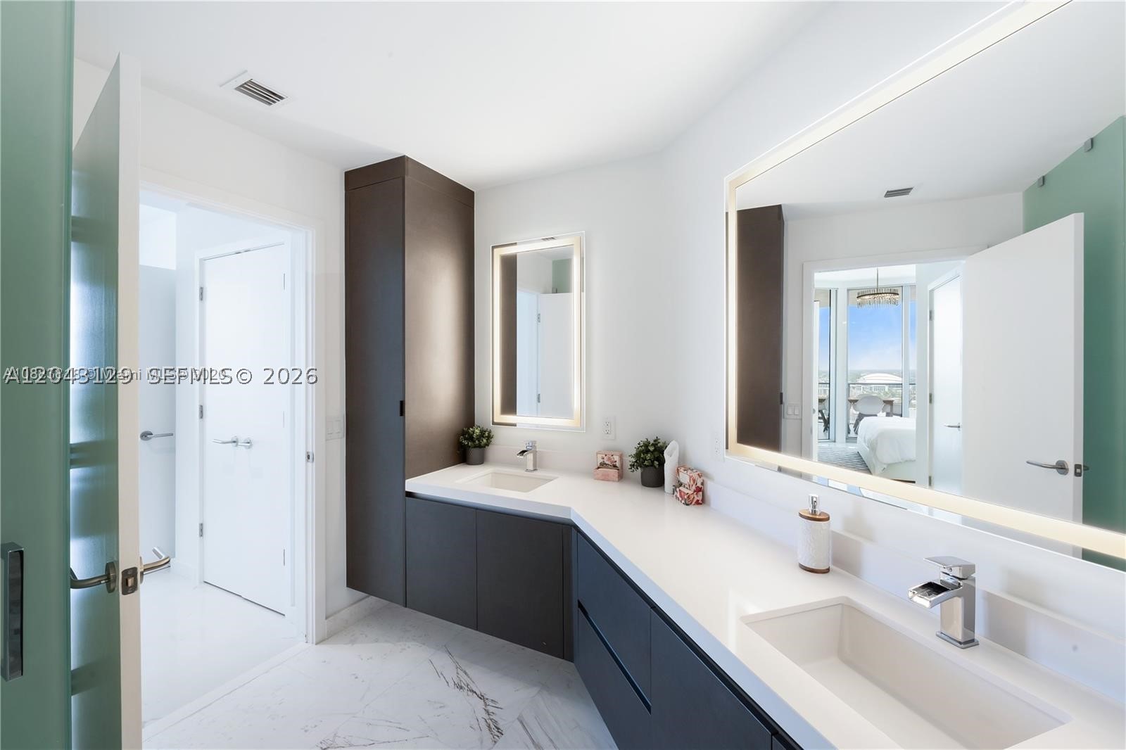 851 NE 1st Ave #3308, Miami FL 33132
