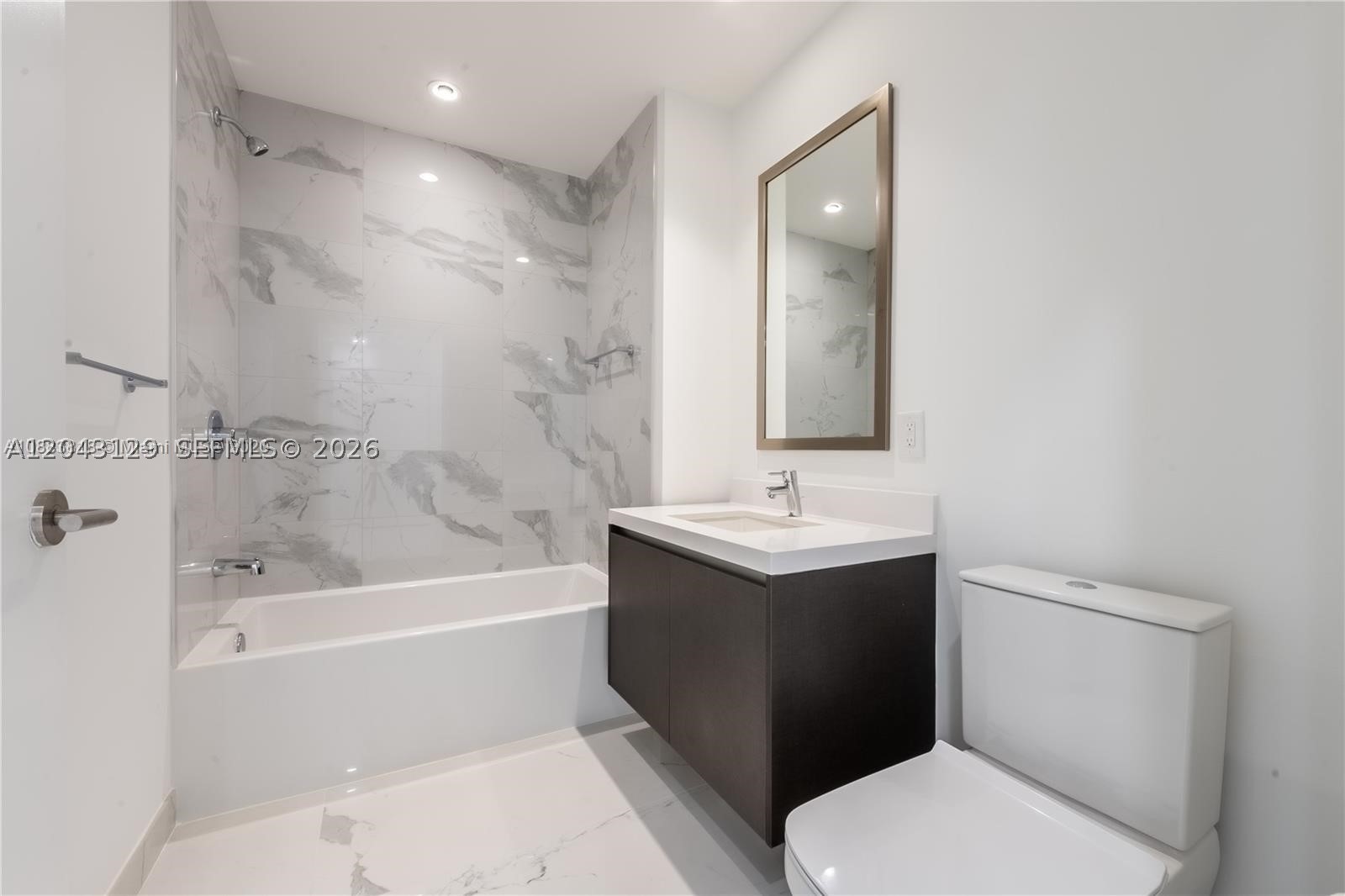 851 NE 1st Ave #3308, Miami FL 33132