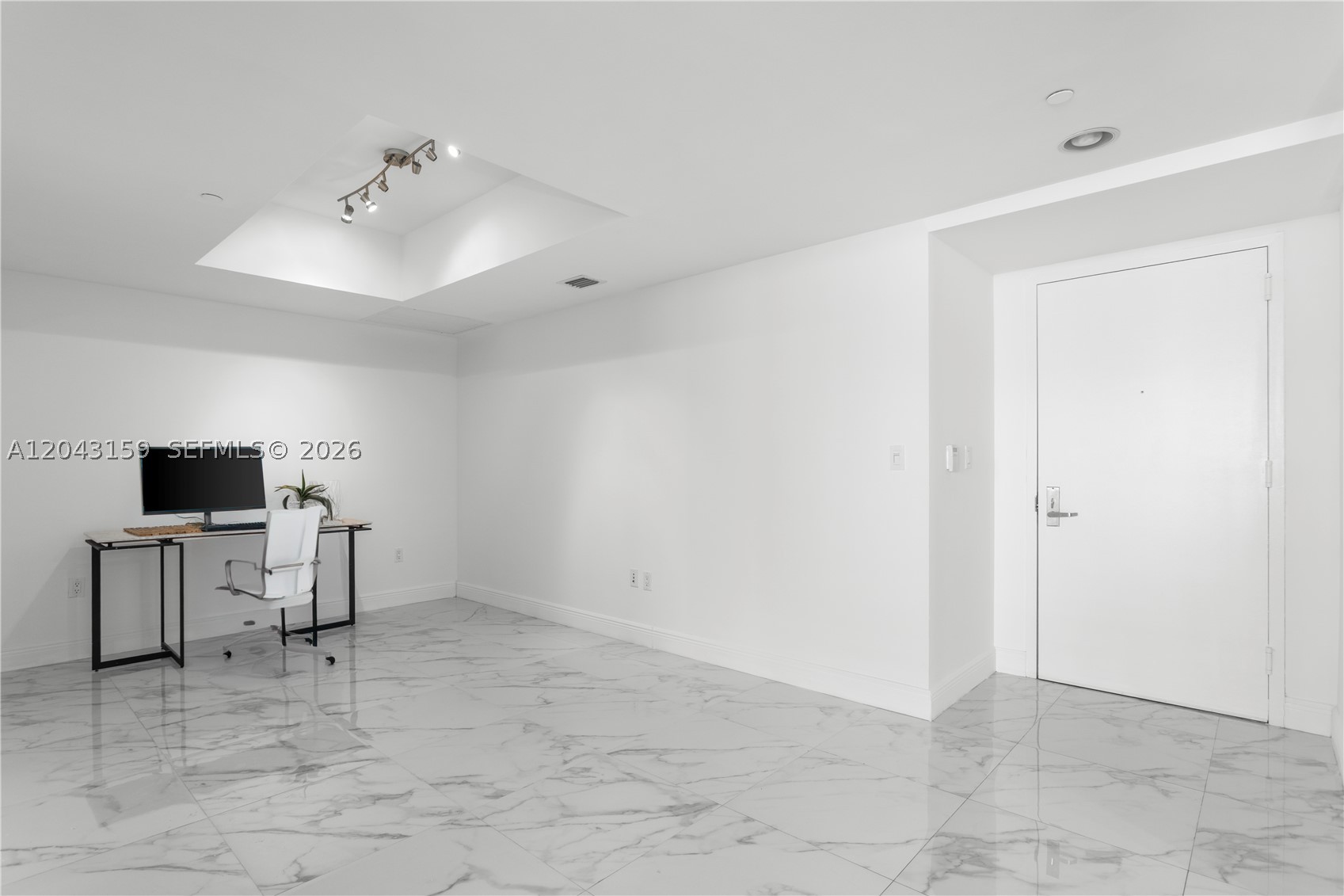 465 Brickell Ave #5505, Miami FL 33131
