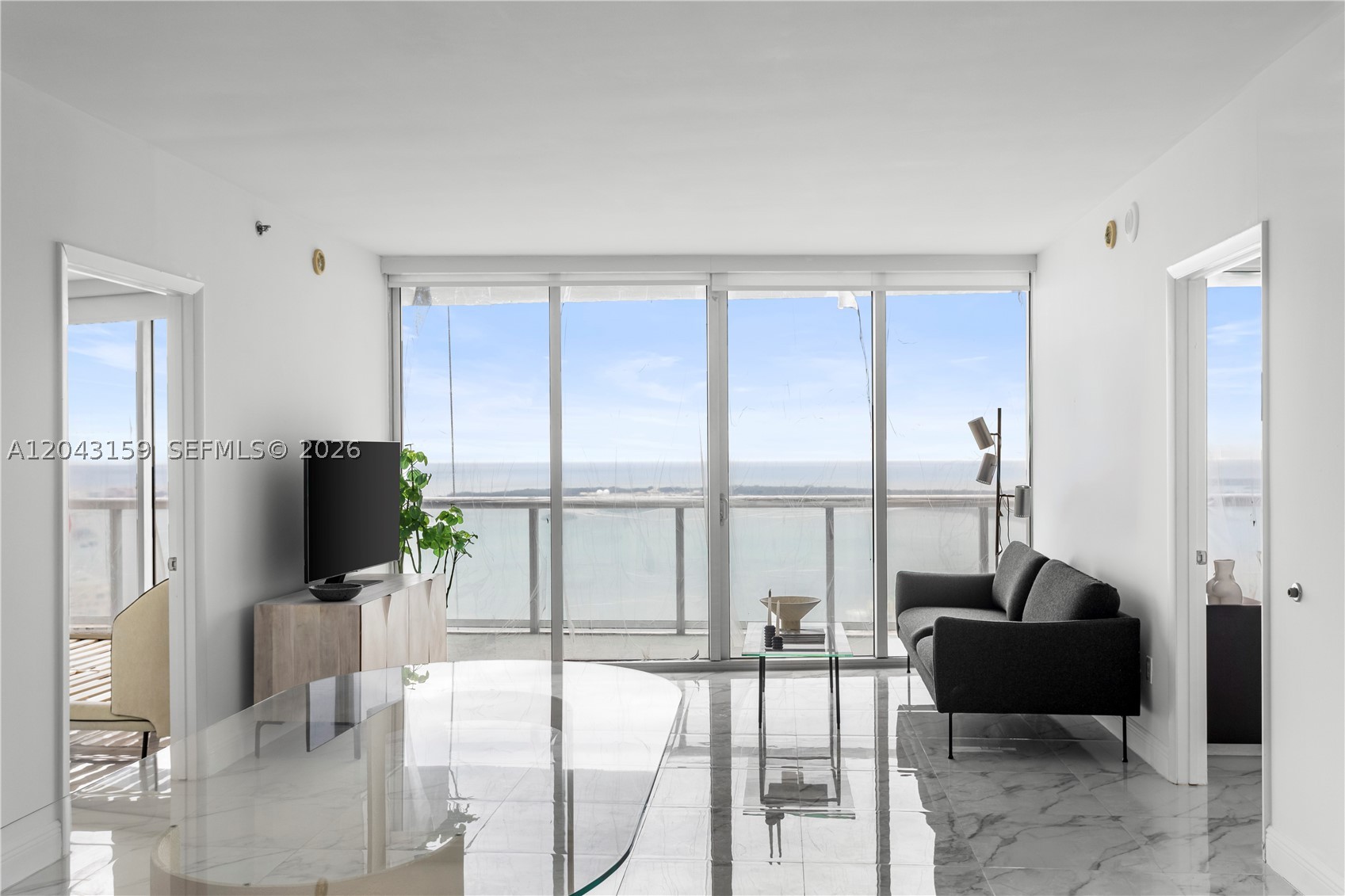 465 Brickell Ave #5505, Miami FL 33131