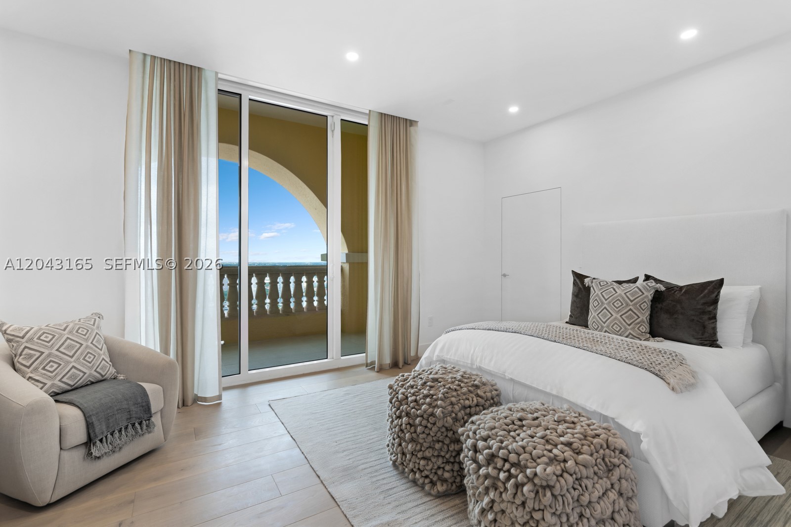 17875 Collins Ave #PH5002, Sunny Isles Beach FL 33160