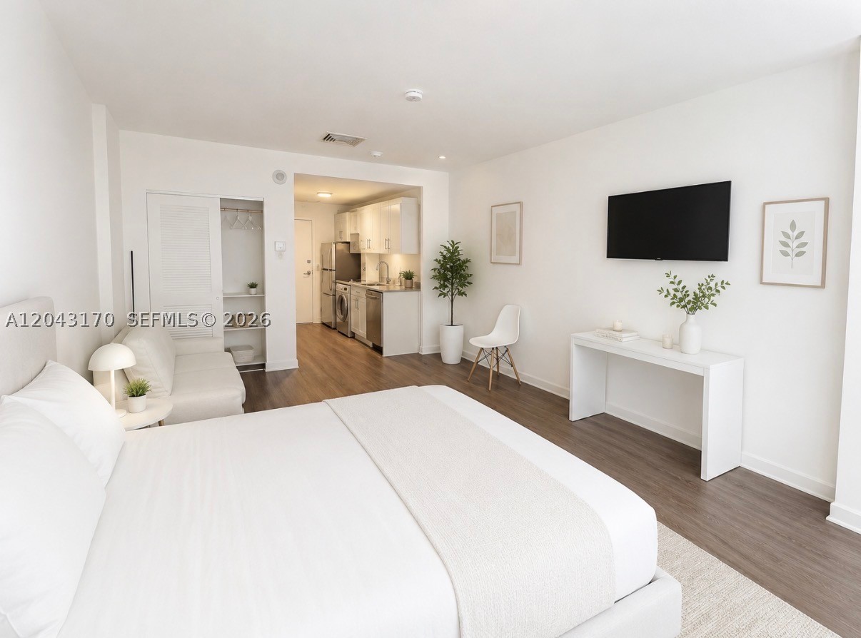 10275 Collins Ave #115, Bal Harbour FL 33154