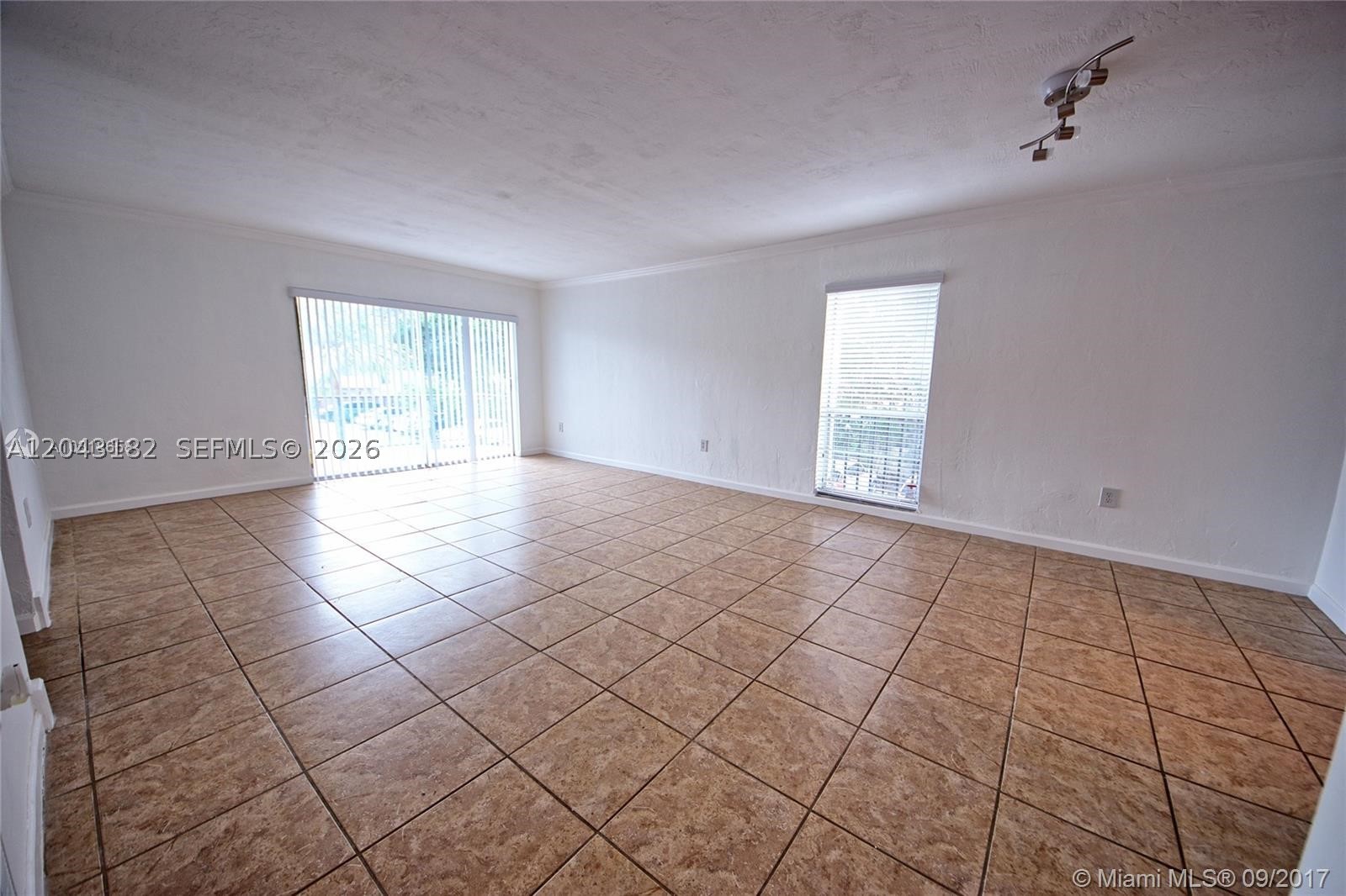 6900 N Kendall Dr #A209, Pinecrest FL 33156