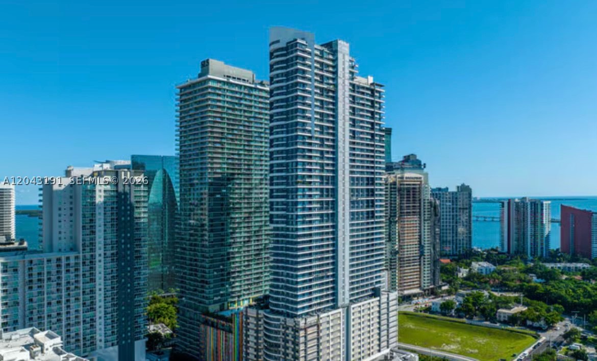 60 SW 13th St #1416, Miami FL 33130